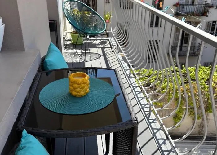 Elegant Apartment Terrace Port Of Nice
